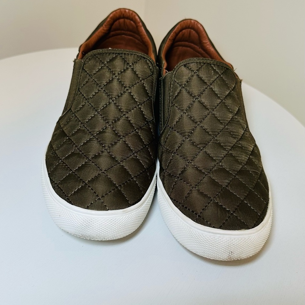 Steve Madden Quilted Slip women’s shoes - Olive Green